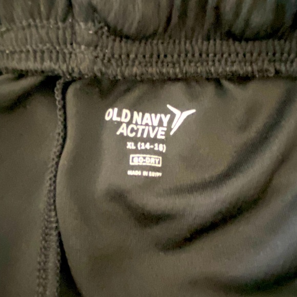 Old Navy Active Youth Pull On Shorts XL (14/16) - Picture 3 of 3